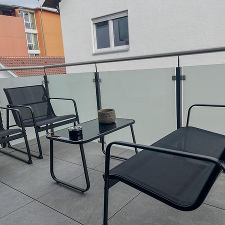 Schluessel Apartments Лар Экстерьер фото
